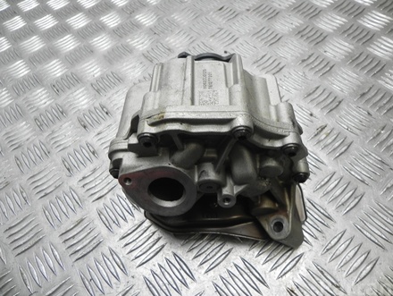 BMW 7612772 7 (F01, F02, F03, F04) 2012 Oil Pump