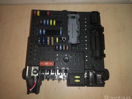 Volvo 30728512 V60 2011 Fuse Box