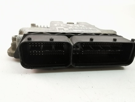 Škoda 03L906018EE; 0281017161 / 03L906018EE, 0281017161 OCTAVIAII (1Z3) 2012 Control unit for engine