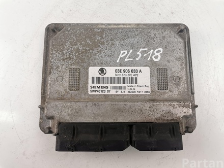 Škoda 03E906033A FABIA I (6Y2) 2006 Control unit for engine