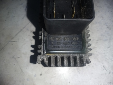 Saab 51299008 9-3 (YS3D) 2003 Relays