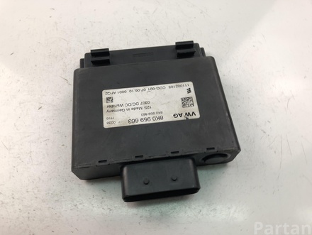 Audi 8K0959663 A4 (8K2, B8) 2014 Voltage stabiliser