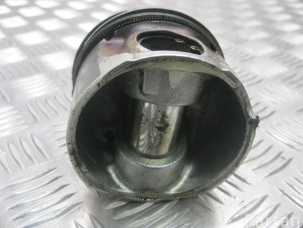 Mazda B4, RY302 6 Estate (GH) 2013 Piston