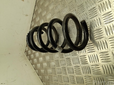 Tesla 1188475-00-D / 118847500D Model Y 2022 coil spring Rear