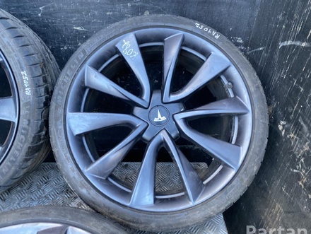 Tesla 1044227-00-D / 104422700D MODEL 3 2020 Alloy rim 5x114  R20 ET35 EJ 8.5