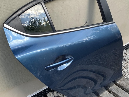 Mazda 3 (BM) 2018 Door Right Rear