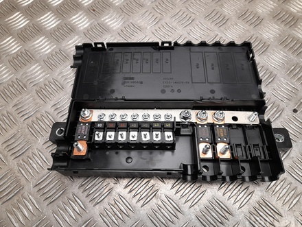 Land Rover J8A2-14516-AC, HX53-14A073-AA / J8A214516AC, HX5314A073AA RANGE ROVER VELAR (L560) 2017 Fuse Box