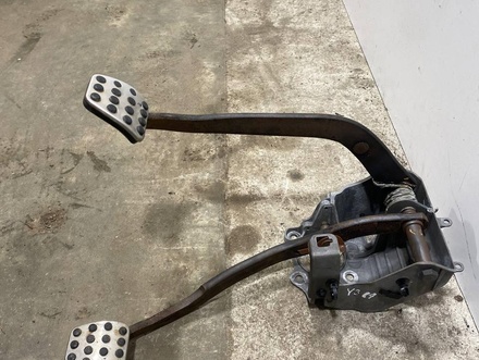 Dodge 68069670AB, P68069670AB CHALLENGER Coupe 2014 Clutch Pedal