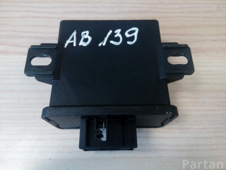 Mercedes-Benz A 211 870 31 26 / A2118703126 E-CLASS (W211) 2006 Electronic control unit for headlight range control