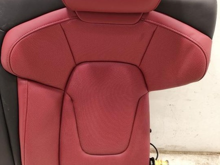 Porsche Taycan 2021 Rear seat