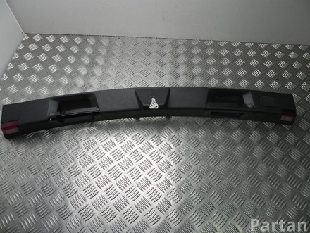 Mercedes-Benz A 204 740 04 72 / A2047400472 C-CLASS (W204) 2009 Cover for lock carrier