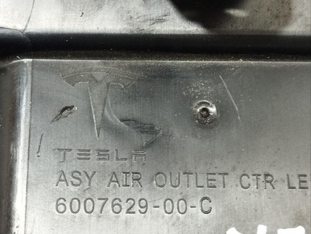 Tesla 600762900C MODEL S 2013 Air vent Left Front