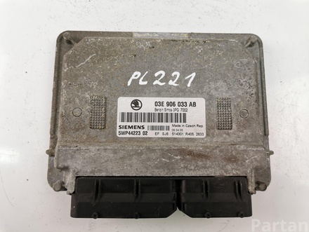 Škoda 03E906033AB FABIA I (6Y2) 2006 Control unit for engine