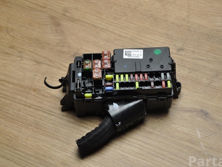 Opel 13367497 ; 15513165 / 13367497, 15513165 ASTRA K 2017 Fuse Box