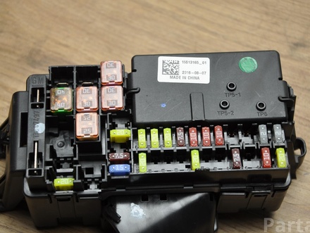 Opel 13367497 ; 15513165 / 13367497, 15513165 ASTRA K 2017 Fuse Box