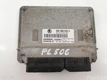 Škoda 03E906033A FABIA I (6Y2) 2007 Control unit for engine