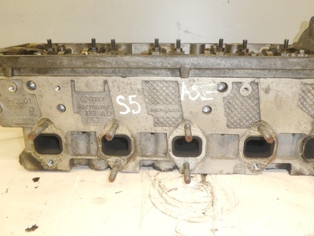 Audi 373AD057 A8 (4E_) 2005 Cylinder Head