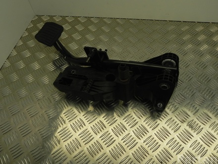 Tesla 1188691-50-A / 118869150A Model Y 2022 Brake Pedal