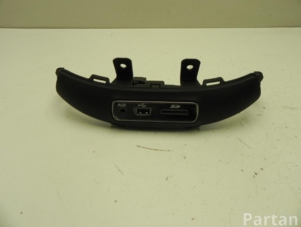 Fiat 735589992 500X (334_) 2016 Input device