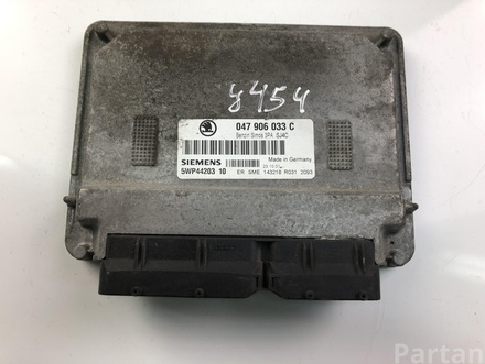 Škoda 047906033C FABIA I (6Y2) 2006 Control unit for engine