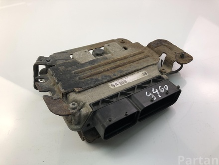 Saab 55575494 9-3 (YS3D) 2000 Control unit for engine