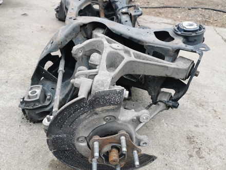 Jaguar XF (X250) 2015 rear axle beam