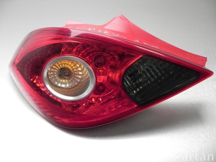 Vauxhall 13 211 840, 89038962 A, 368 158 932 / 13211840, 89038962A, 368158932 CORSAVAN Mk III (D) 2007 Taillight Right