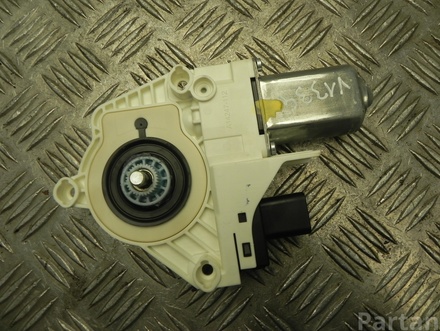 Tesla G03483-101, 122321, A4042 / G03483101, 122321, A4042 Model Y 2022 Window lifter motor Right Rear