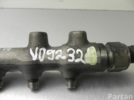 Mazda 1150 06L 10012 / 115006L10012 6 Saloon (GH) 2008 Fuel rail