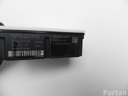 Volvo 30667793 V50 (MW) 2005 Receiver, Keyless System