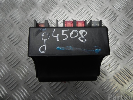 Vauxhall 2B0Z4010F CORSA Mk IV (E) 2015 Fuse Box