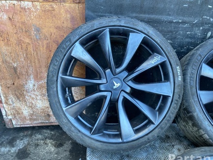 Tesla 1044227-00-D / 104422700D MODEL 3 2020 Alloy rim 5x114  R20 ET35 EJ 8.5