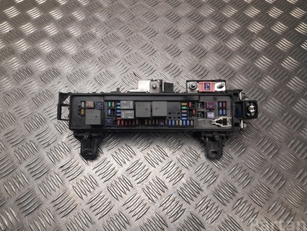 Tesla 1034405-00-F / 103440500F MODEL S 2017 Fuse Box