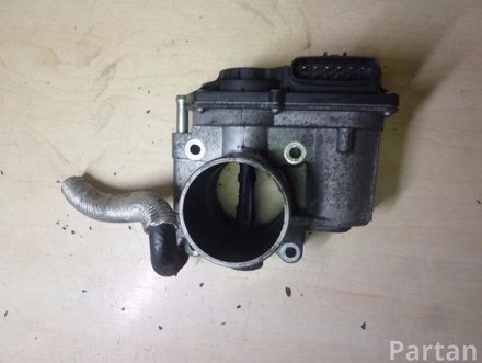 Mazda RF7J 136B0 / RF7J136B0 6 Saloon (GG) 2008 Throttle body