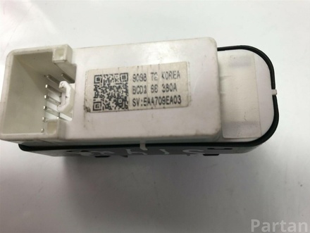 Mazda  BCD166380A / BCD166380A 3 (BL) 2008 Switch for electric windows