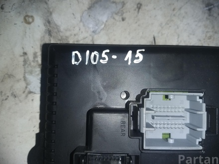 Volvo 30728512 V70 II (SW) 2006 Fuse Box