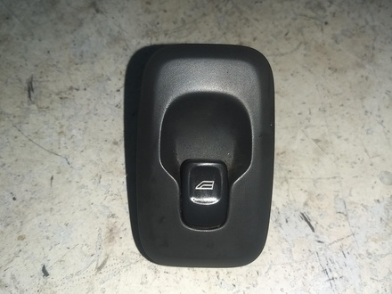 Volvo 8685288 XC90 I 2004 Switch for electric windows