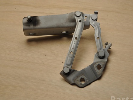 Land Rover FK7216800AE ; RIGHT / FK7216800AE, RIGHT DISCOVERY SPORT (L550) 2016 Rear lid hinge