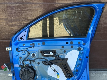 Peugeot e 208 2021 Door Right Front