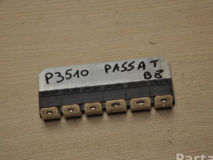 Volkswagen 5Q0937629C PASSAT Variant (3G5) 2017 Fuse