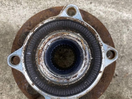 Tesla MODEL S 2013 Wheel Bearing