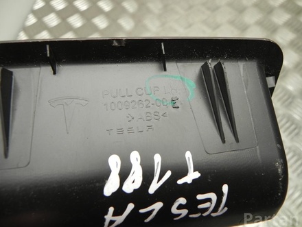 Tesla 1009262-00-E / 100926200E MODEL S 2015 Handle, bootlid