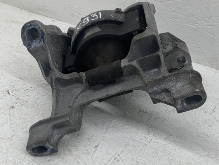 Mazda ENGINE MOUNT BRACKET / ENGINEMOUNTBRACKET 3 (BM) 2018 jarzmo