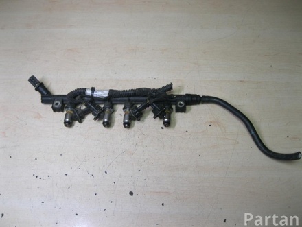 Fiat 500 (312_) 2008 Fuel rail